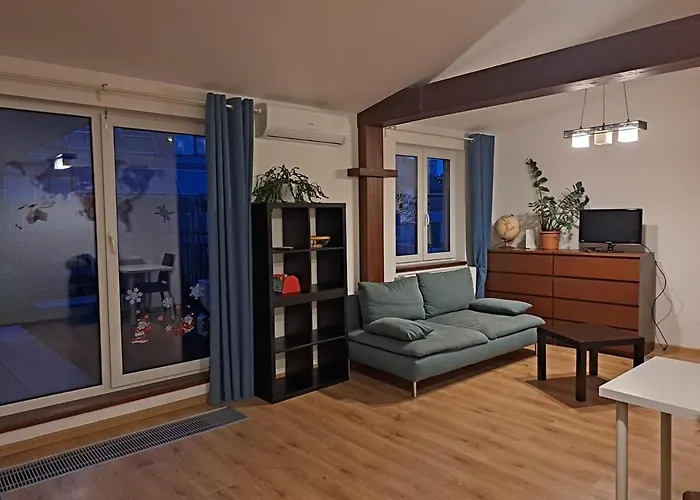 Cozy Penthouse In Old Town Apartmán Bratislava